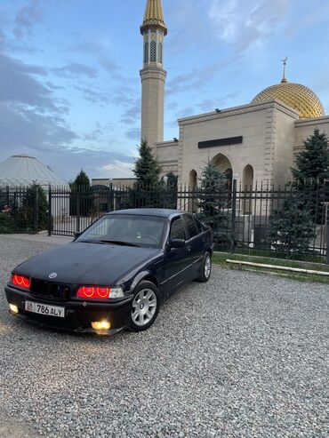 бенве 39: BMW 3 series: 1993 г., 2 л, Автомат, Бензин, Седан