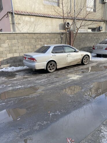 Легковой транспорт: Сдаю в аренду: Легковое авто, Частная аренда