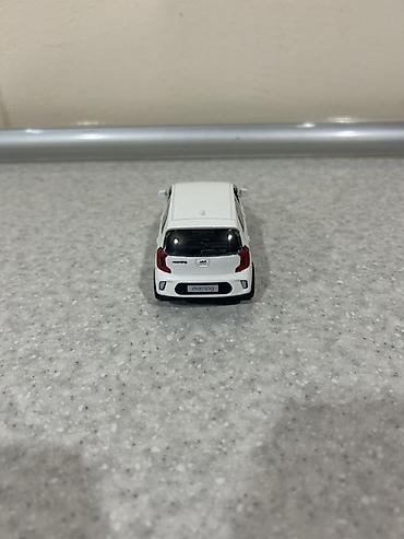 kıa mornıng: Kia Morning miniatür model avtomobil - Miqyas: təxmini 1:32 (kompakt — 3