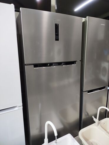 soyducu ev: 2 qapılı Hisense Soyuducu Satılır, rəng - Gümüşü