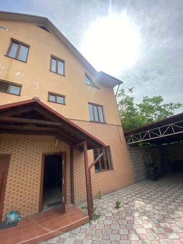 пентхаус в бишкеке в Кыргызстан | Долгосрочная аренда квартир: 250 м², 6 комнат, Утепленный, Теплый пол, Бронированные двери