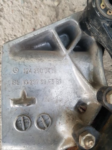 ремонт тормозной: Педаль цеплени и тормоза на мерс 124 (оригинал)