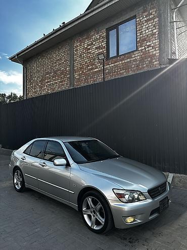 e6 3: Toyota Altezza: 2003 г., 2 л, Автомат, Бензин, Седан — 8