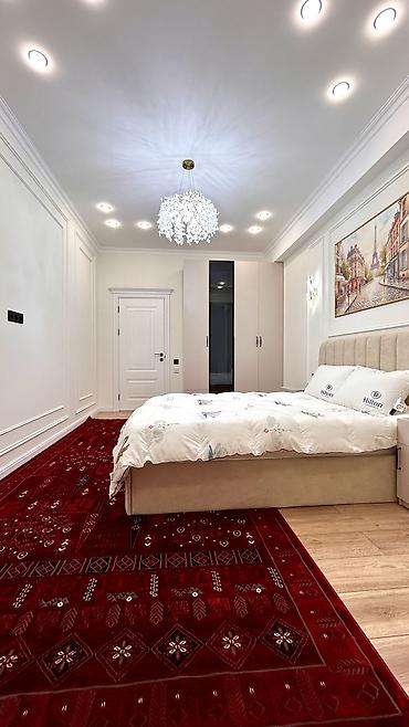 Продажа квартир: 2 комнаты, 82 м², ул. Ахунбаева / Бакаева Элитка, 3 этаж, Дизайнерский ремонт — 2