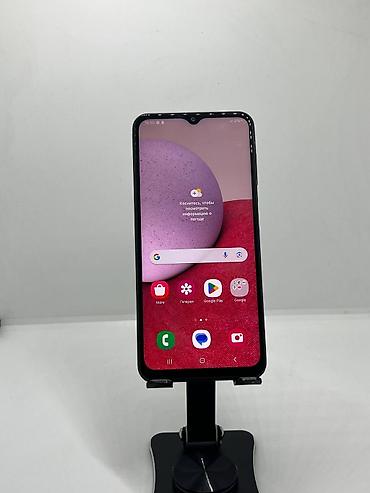 Samsung Galaxy A13, Б/у, 64 ГБ, цвет - Черный, 2 SIM