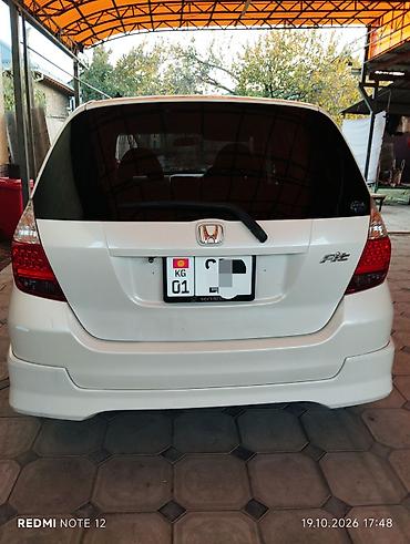 100 с4: Honda Fit: 2004 г., 1.3 л, Автомат, Бензин, Хэтчбэк — 5