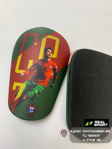 Другое для спорта и отдыха: Щитки с принтами лучших игроков футбола!!! Щитки мини, для защиты — 5