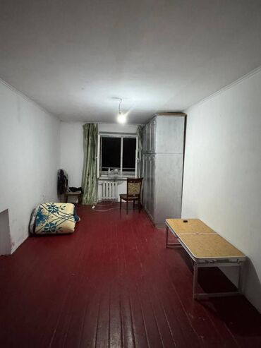 сдаются помещение: 1 комната, 18 м², Общежитие и гостиничного типа, 4 этаж, Старый ремонт