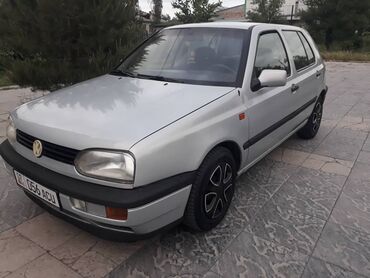 купить volkswagen b3: Volkswagen Golf: 1992 г., 1.8 л, Механика, Бензин, Хэтчбэк