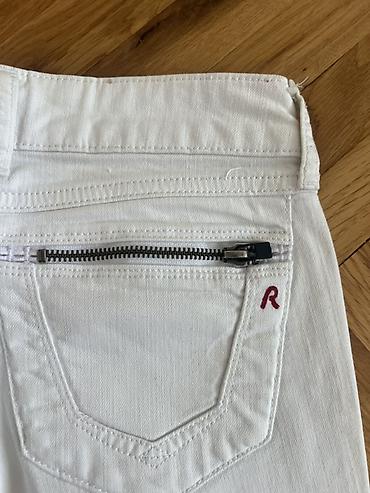 muske patike za odelo: Replay ženske farmerke – beli džins - Model: uski (skinny/ slim) — 5
