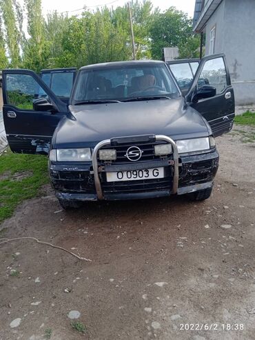 Транспорт: Ssangyong Musso: 2.9 л | 1996 г. | 100 км | Седан