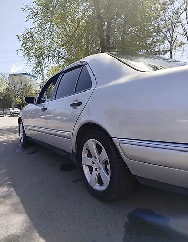 Mercedes-Benz: Mercedes-Benz E-Class: 1996 г., 2.8 л, Автомат, Бензин, Седан — 2