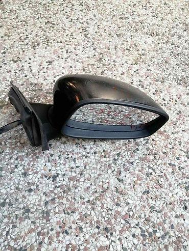 Transport: Fiat stilo retrovizor desni. Originalni polovni delovi — 1