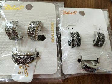 Sırğalar: Mağaza bağlanıb əldə qalan bujuteriyalar ucuz qiymətə satılır -da lalafo.az — 19 Sırğalar: Mağaza bağlanıb əldə qalan bujuteriyalar ucuz qiymətə satılır — 19