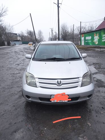 Toyota: Toyota ist: 2002 г., 1.5 л, Автомат, Бензин, Седан