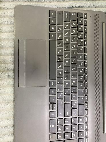 HP: HP noutbuk - Brend/model: HP (15.6" seriyası – klaviaturada tam ədədi — 2