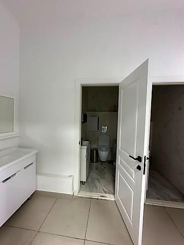 общепит: Аренда офисов, 279 м², В жилом комплексе, С отдельной кухней, С отдельным входом, С отдельным сан узлом — 5
