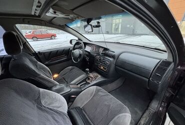 Opel: Opel Omega: 1997 г., 2 л, Механика, Седан — 10