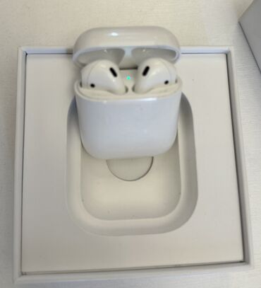 Наушники: Вкладыши, Apple, Б/у, Беспроводные (Bluetooth), Классические