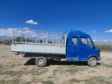 Грузовой бортовой фургон с двойной кабиной - Кузов: открытая бортовая at lalafo.kg Грузовой бортовой фургон с двойной кабиной - Кузов: открытая бортовая