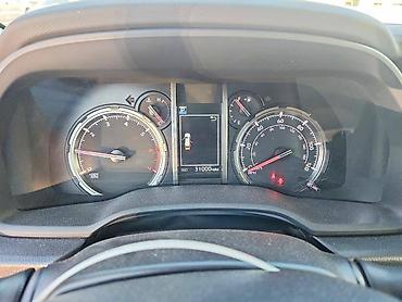 inter: Toyota 4Runner: 2024 г., 4 л, Автомат, Бензин — 10