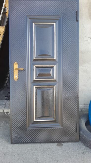 Giriş qapıları: Yeni Giriş qapısı Zamok və çərçivə ilə, Zəmanətli, Ödənişli quraşdırma, Ödənişli çatdırılma, Rayonlara çatdırılma — 11