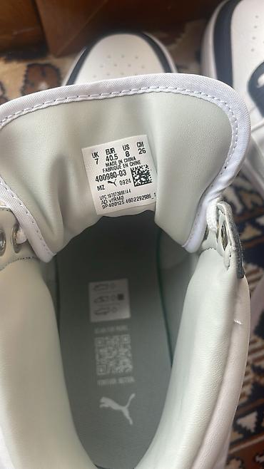 Krasofkalar və idman ayaqqabıları: Original puma 40 yarım razmerlərə gedir.geyinilməyib .xaricdən — 2