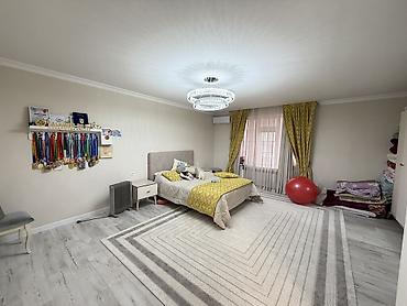 Долгосрочная аренда домов: 260 м², 6 комнат — 10
