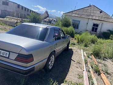 bwb e34: Mercedes-Benz W124: 1993 г., Седан — 6