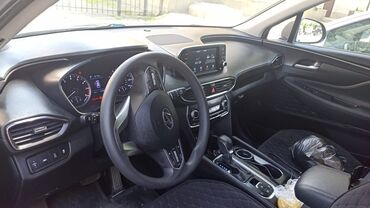 срочно продается машина: Hyundai Santa Fe: 2019 г., 2.4 л, Автомат, Бензин