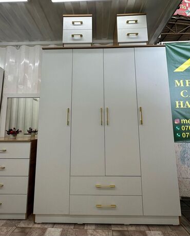 Sifarişlə dolablar: Düz dolab, Qonaq otağı üçün, Dəhliz üçün, Yataq otağı üçün, Qarderob, Açılan, Korpuslu, 4 qapılı — 2