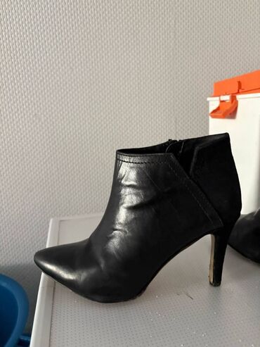 ugg бишкек: Бутилены 37 размер