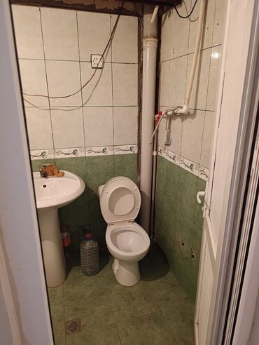 Uzunmüddətli kirayə mənzillər: Orta remont .1 otaq.300 manata aile ve ya telebe qizlara kiraye — 8