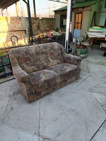 соки оптом бишкек: Продаю диванчики 2 штуки б/у
1000 сом каждый