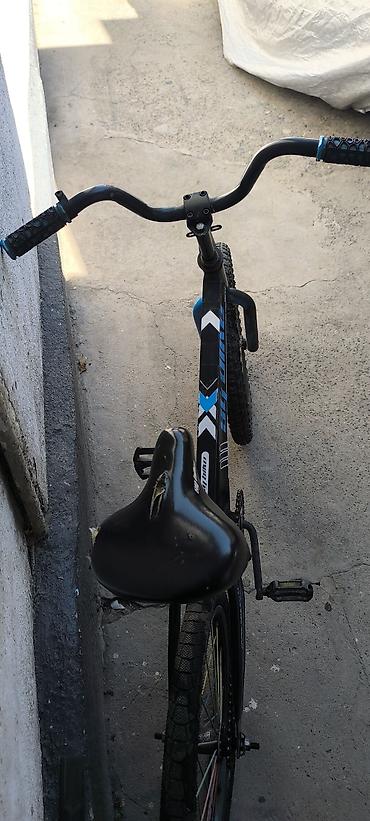 Продаю велосипед чёрно-синего цвета 🚲 Размер колёс 20 . Велосипед в at lalafo.kg Продаю велосипед чёрно-синего цвета 🚲 Размер колёс 20 . Велосипед в
