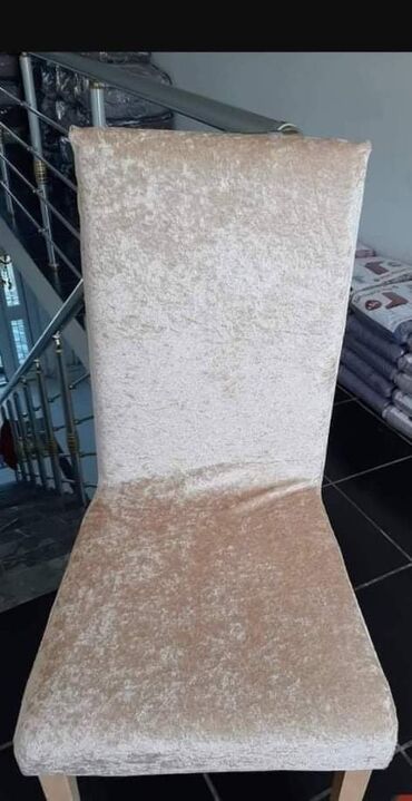 Posteljina: Rastegljive navlake za stolice plišane jednobojne CENA SETA 2400 din ( — 13