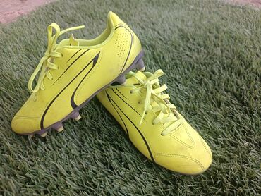 футбольный бутс: Деьские футбольные бутсы Puma - Тип: бутсы для натурального и