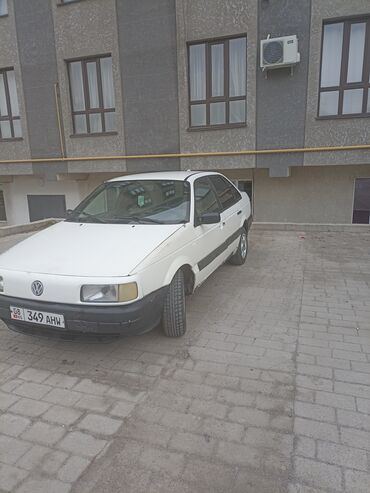 годф 3: Volkswagen Passat: 1989 г., 1.8 л, Механика, Бензин, Седан