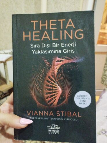 tibb bacısının məlumat kitabı bakı 2008: Kitab yenidir sadece cemi 3 vereqinde altından xətt çəkilmiş cumle