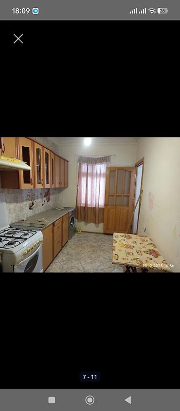 masa ve stullar: Sumqayıt 13 mikrayon 3 otaqlı ev orta blok 3 mərtəbə əşyaları ilə ofis — 5