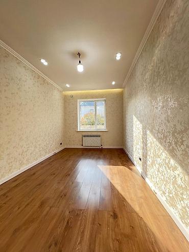 Продажа коттеджей и домов: Продается 5-комнатный дом Район: ж/м Ак Ордо-1 Площадь дома: 200 м² — 8