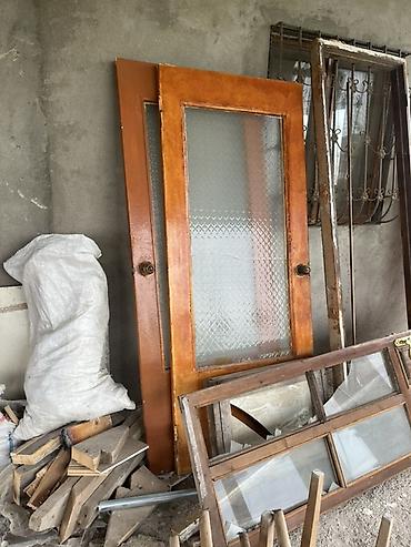 seyfi qapi: Taxta qapılar və pəncərə çərçivələri Məhsul təsviri: - Klassik — 6