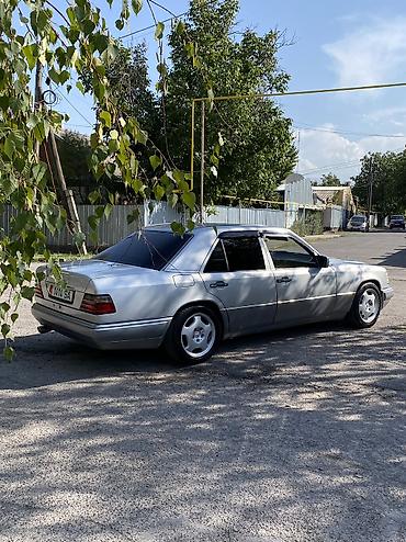 гранаты мерседес 210: Mercedes-Benz W124: 1994 г., 2.2 л, Механика, Бензин, Седан — 2