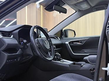 дви: Toyota RAV4: 2019 г., 2.5 л, Гибрид, Кроссовер — 10