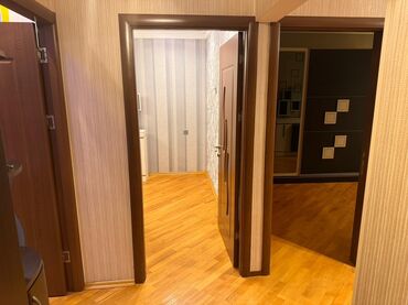 Köhnə tikili: Bakı, 8-ci mikrorayon, 3 otaqlı, Köhnə tikili, m. Azadlıq Prospekti, 80 kv. m — 15