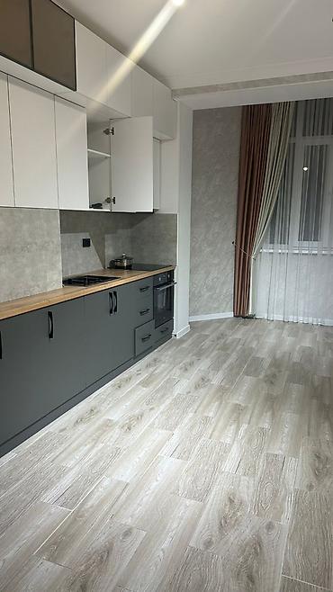 3х: Сдается 3-х ком. квартира
Р-н: Жал
М: 110м2
Этаж: 4/10
Ц: 1100$ — 3
