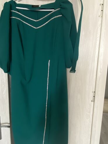 qolu tullu donlar: Вечернее платье, Миди, 5XL (EU 50)