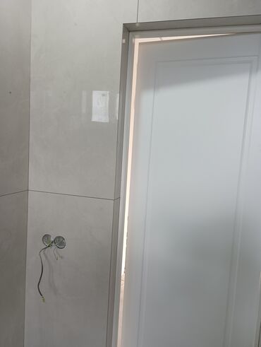 Укладка плитки: Подготовка стен для грунтовки, Подготовка стен для укладки, Резка плитки | Зеркальная плитка, Мраморная плитка, Керамогранитая плитка | Вертикальная укладка, Диагональная укладка, Горизонтальная укладка 3-5 лет опыта — 9