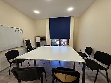 sultan ofis: Ağ Şəhərdə ofis icarəyə verilir Ünvan: Ağ Şəhər Sahə: 25 m² Qiymət — 4
