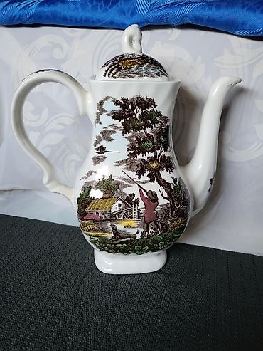 Ostali antikviteti: Engleski cajni multicolor servis The Hunter Myott iz 1982 godine. Sve — 13